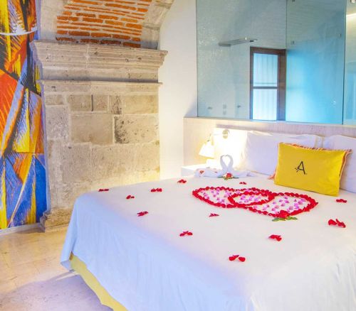 Enjoy a Mexican babymoon getaway at Anticavilla