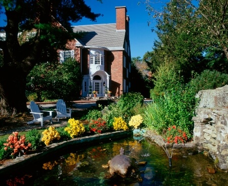 Connecticut Babymoon at the Spa at Norwich Inn
