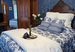 Romantic babymoon in Lancaster Pennsylvania